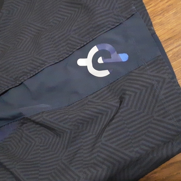 Peloton Solfire Mens performance short pull on elastic waist XL black training - Picture 12 of 12